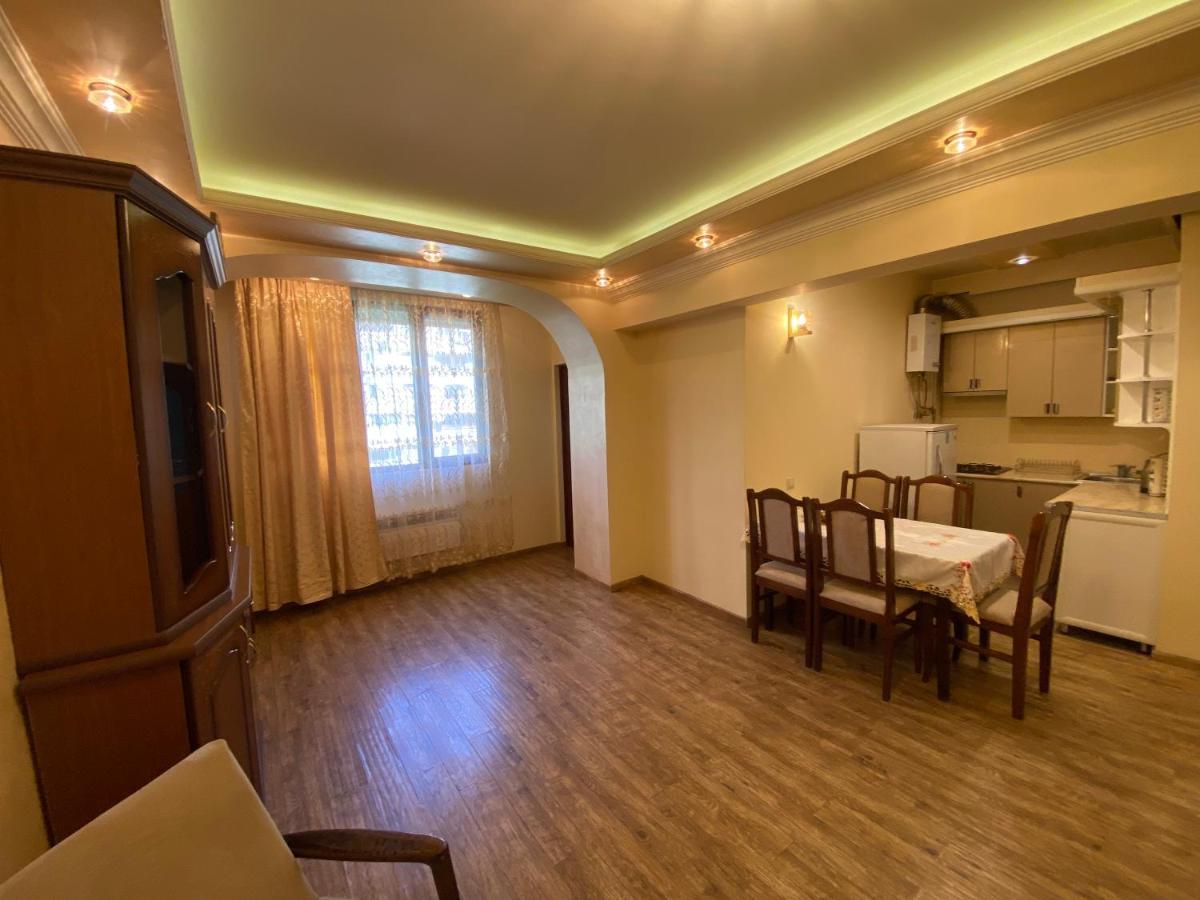 Apartment In Centre Evn Ереван Экстерьер фото